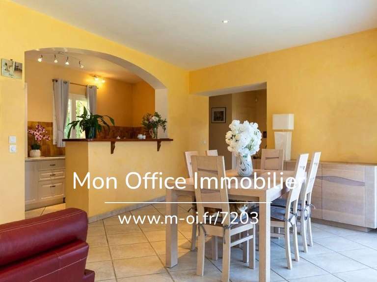 Maison Rognes - 4 chambres - 220m²