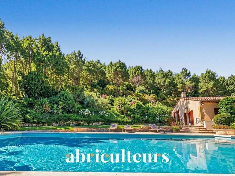 Maison Rognes - 5 chambres - 296m²
