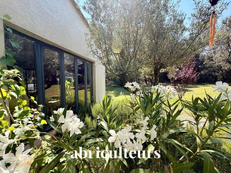 Maison Rognes - 4 chambres - 252m²