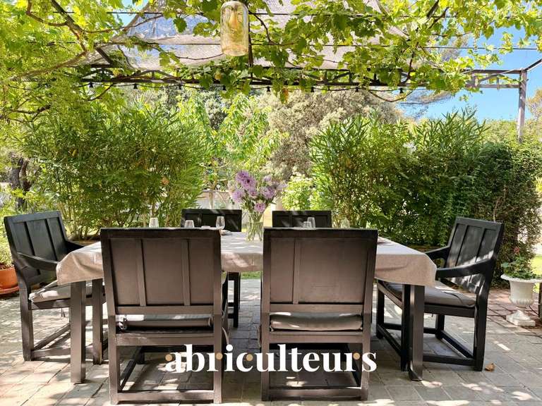 Maison Rognes - 4 chambres - 252m²