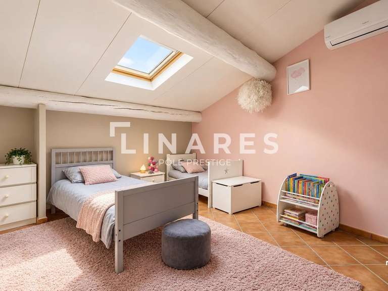 Maison Rognes - 4 chambres - 230m²