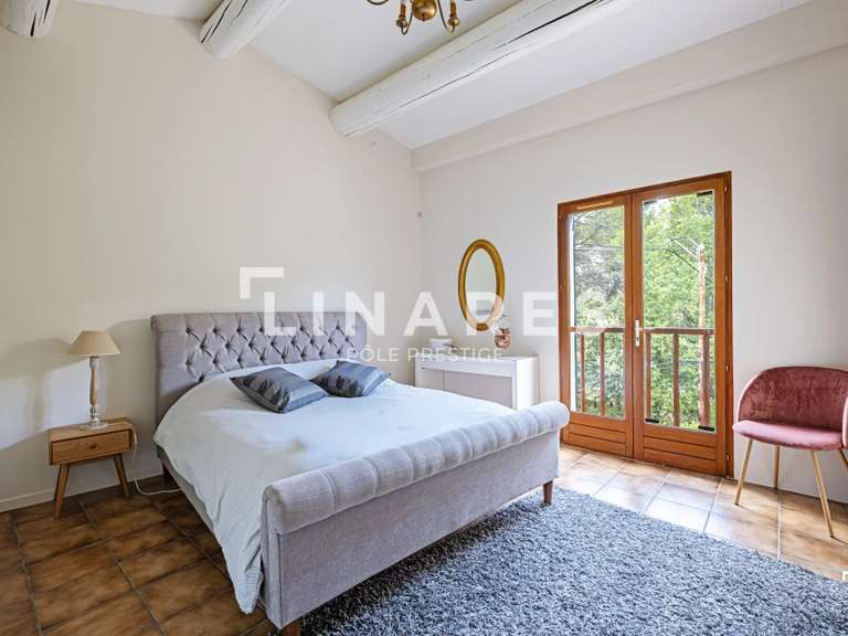 Maison Rognes - 4 chambres - 230m²