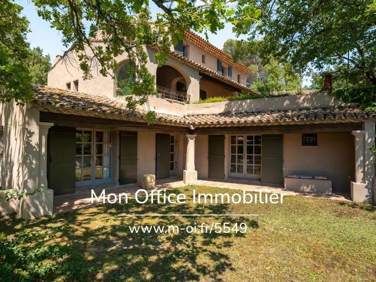 Propriété Rognes - 9 chambres - 375m²