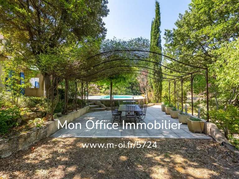 Propriété Rognes - 6 chambres - 270m²