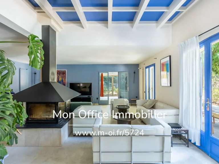 Propriété Rognes - 6 chambres - 270m²