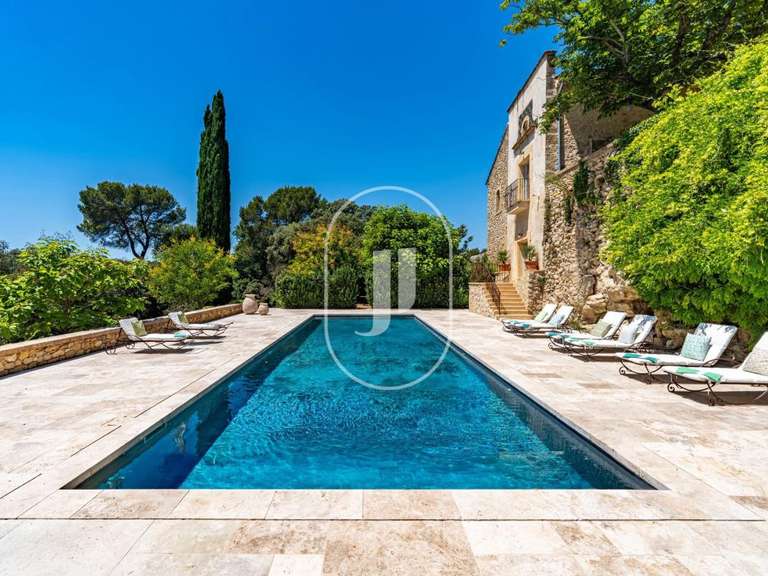 Propriété Rognes - 8 chambres - 875m²