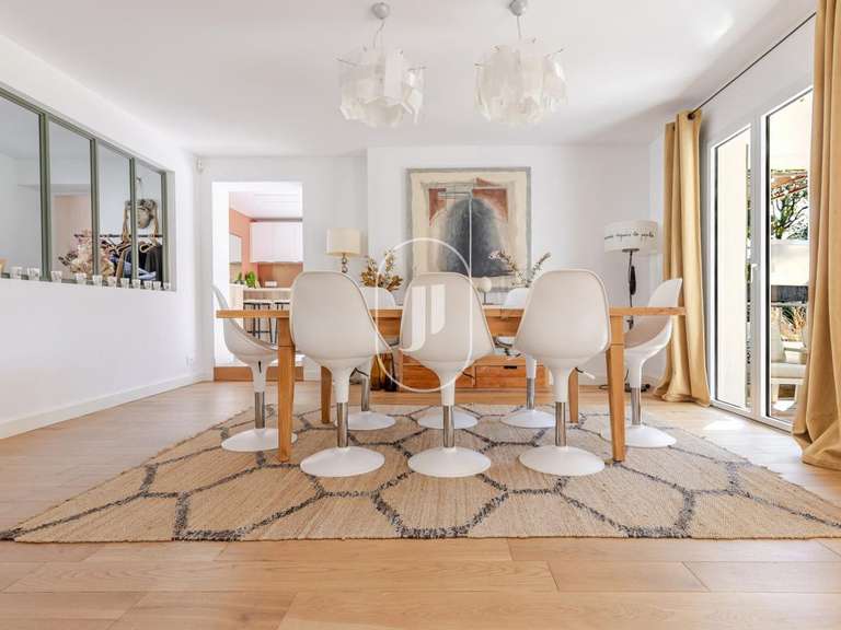 Villa Rognes - 6 chambres - 235m²