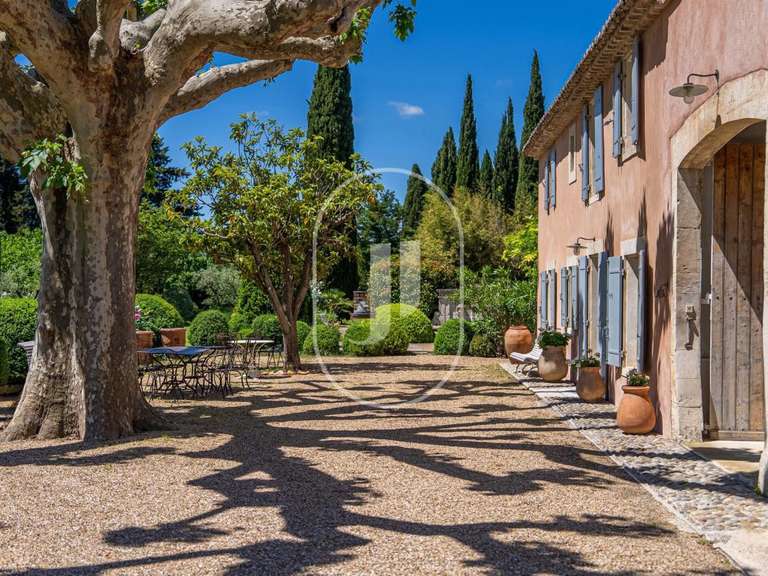 House Rognonas - 6 bedrooms - 217m²