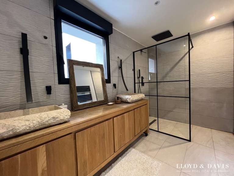 Maison Roissy-en-France - 400m²