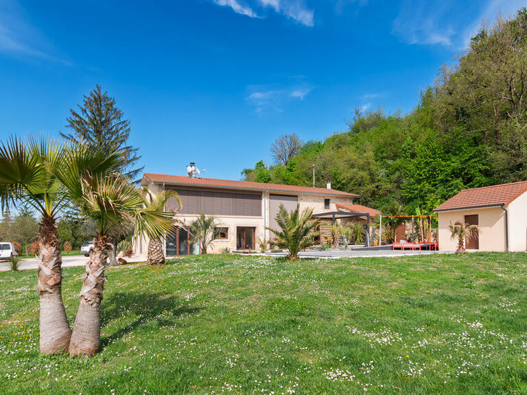 Maison Romans-sur-Isère - 5 chambres - 248m²