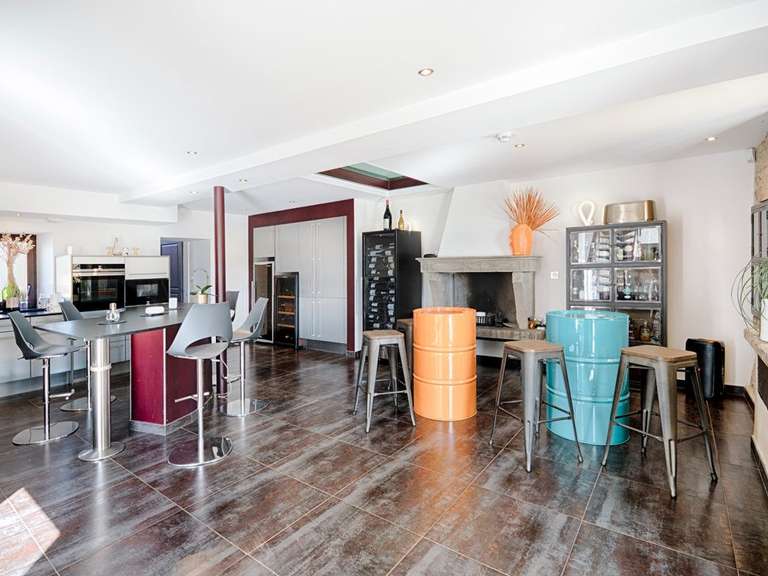 Maison Romans-sur-Isère - 5 chambres - 248m²