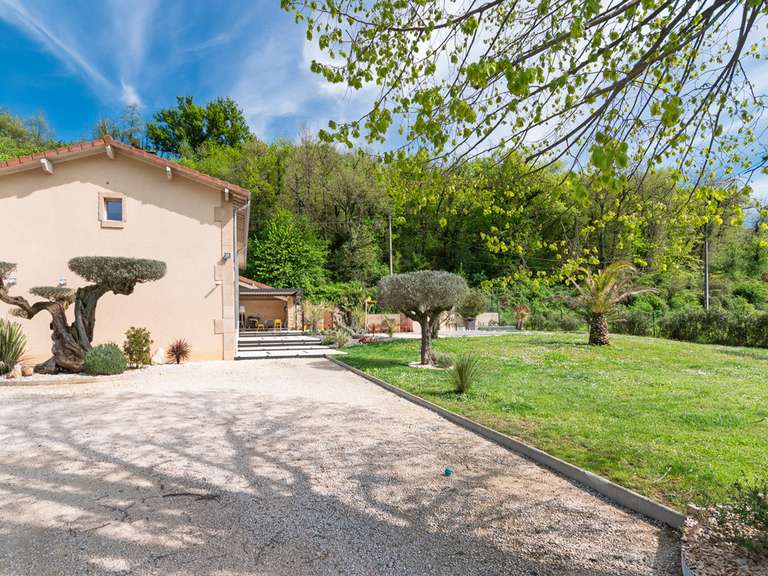 Maison Romans-sur-Isère - 5 chambres - 248m²