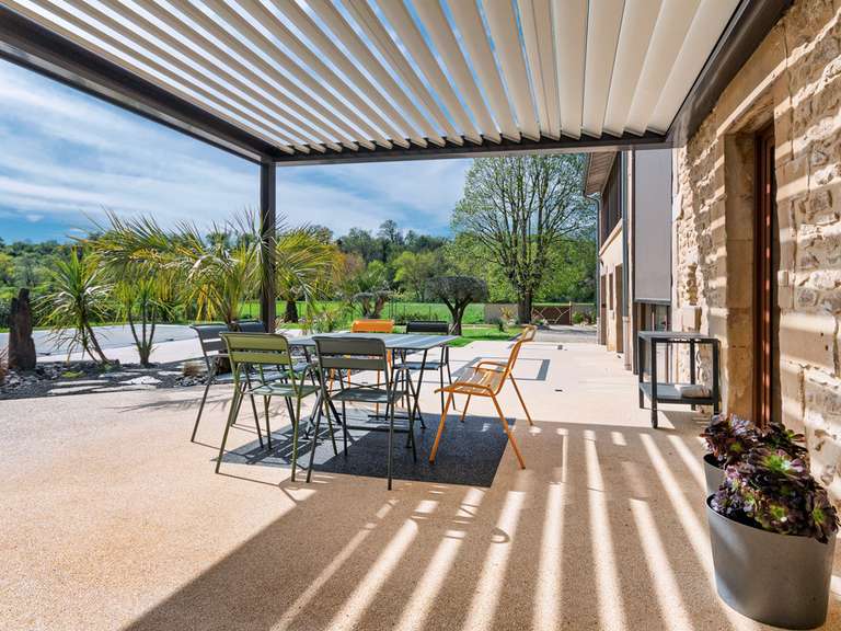 Maison Romans-sur-Isère - 5 chambres - 248m²