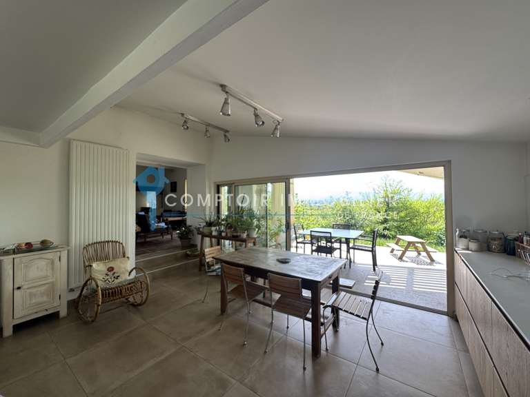 House Romans-sur-Isère - 3 bedrooms - 195m²