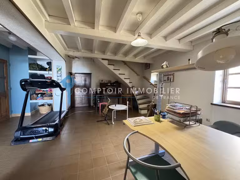 Maison Romans-sur-Isère - 3 chambres - 195m²