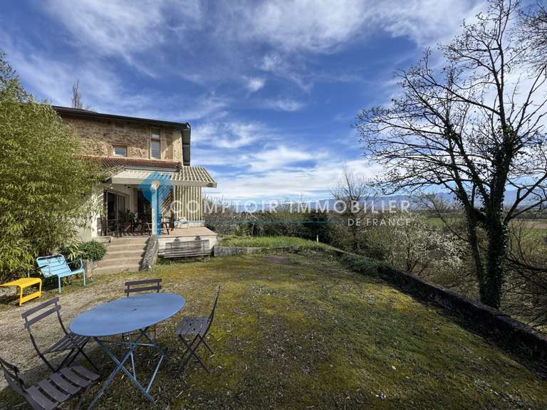 Maison Romans-sur-Isère - 3 chambres - 195m²