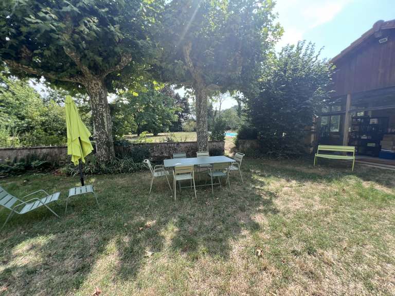 Propriété Romans-sur-Isère - 4 chambres - 180m²