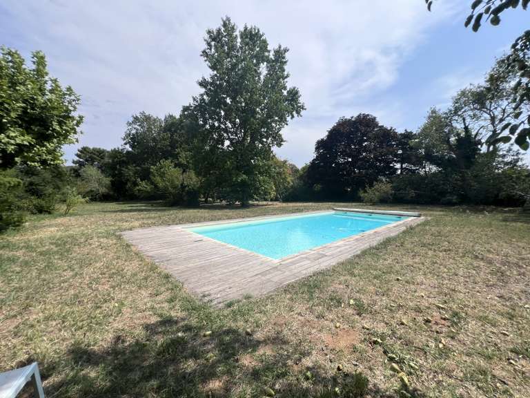 Propriété Romans-sur-Isère - 4 chambres - 180m²