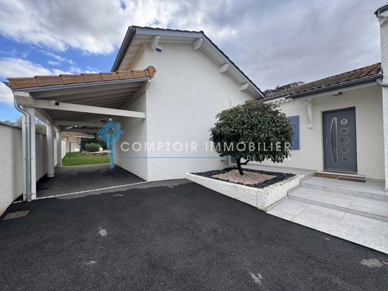 Villa Romans-sur-Isère - 3 bedrooms - 150m²