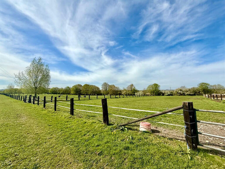 Propriété équestre Roncherolles-en-Bray - 2 chambres - 134m²