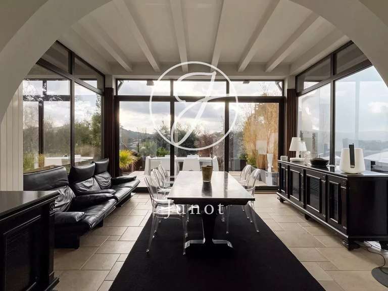 Maison Roncq - 5 chambres - 355m²
