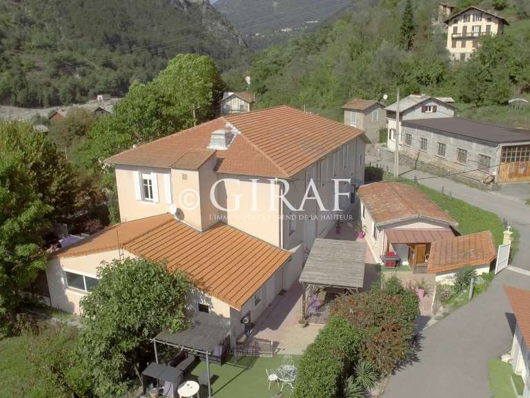 Villa Roquebillière - 11 chambres - 711m²