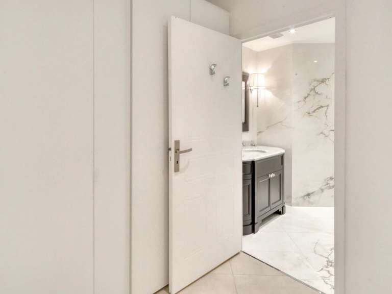 Apartment Roquebrune-Cap-Martin - 2 bedrooms - 102m²