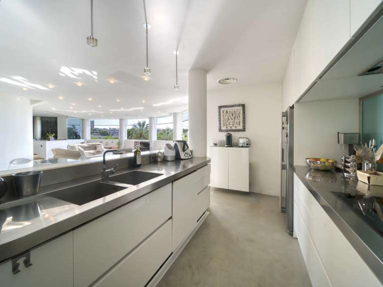 Apartment Roquebrune-Cap-Martin - 3 bedrooms - 330m²