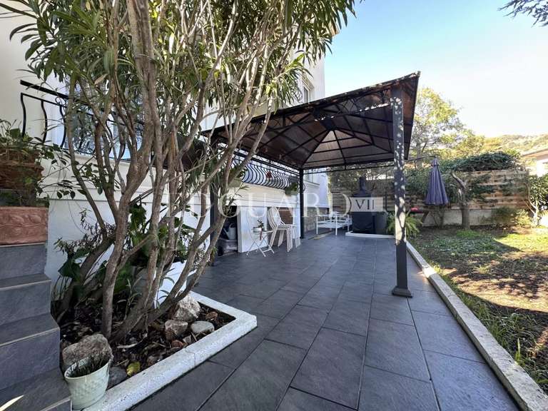 Appartement Roquebrune-Cap-Martin - 2 chambres - 60m²