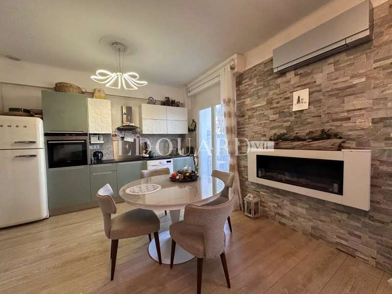 Appartement Roquebrune-Cap-Martin - 2 chambres - 60m²