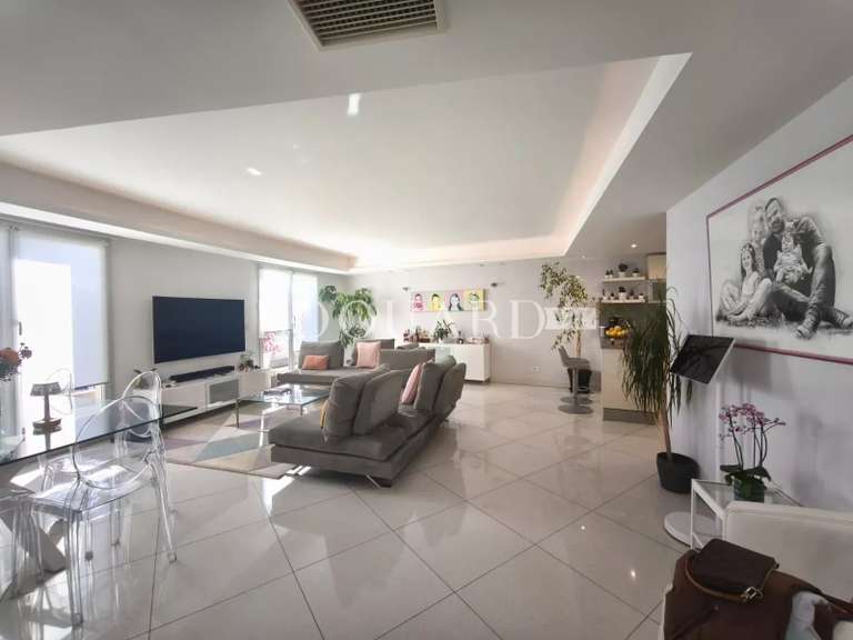 Appartement Roquebrune-Cap-Martin - 3 chambres - 110m²