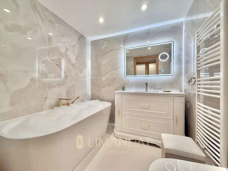 Appartement Roquebrune-Cap-Martin - 2 chambres - 78m²