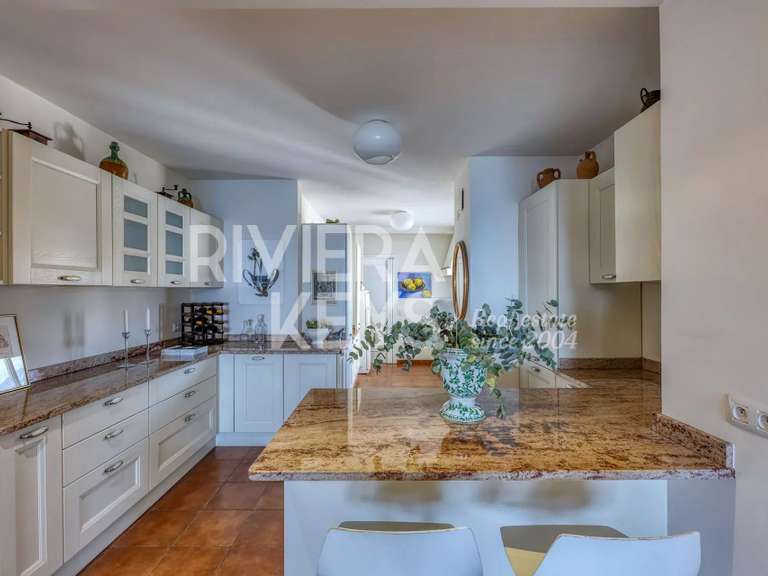 Appartement Roquebrune-Cap-Martin - 2 chambres - 138m²