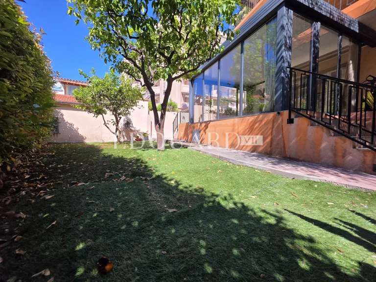 Appartement Roquebrune-Cap-Martin - 3 chambres - 74m²