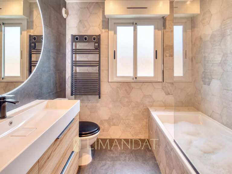 Apartment Roquebrune-Cap-Martin - 2 bedrooms - 86m²