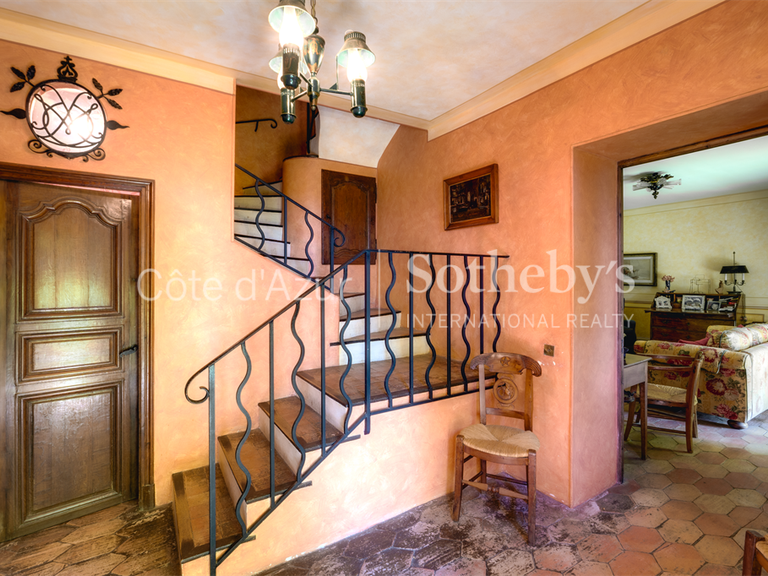 Maison Roquebrune-Cap-Martin - 4 chambres - 266m²