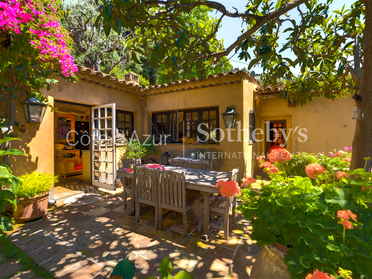 Maison Roquebrune-Cap-Martin - 4 chambres - 266m²