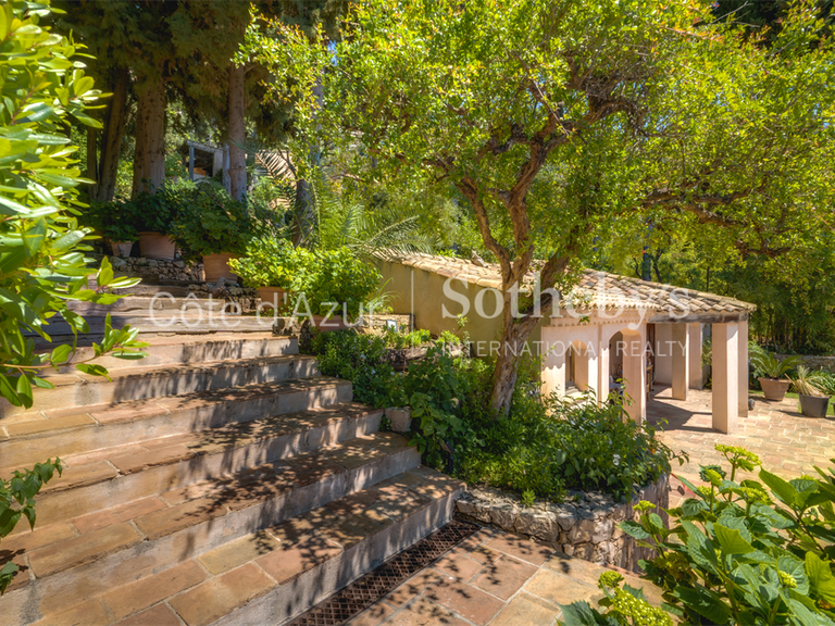 Maison Roquebrune-Cap-Martin - 4 chambres - 266m²