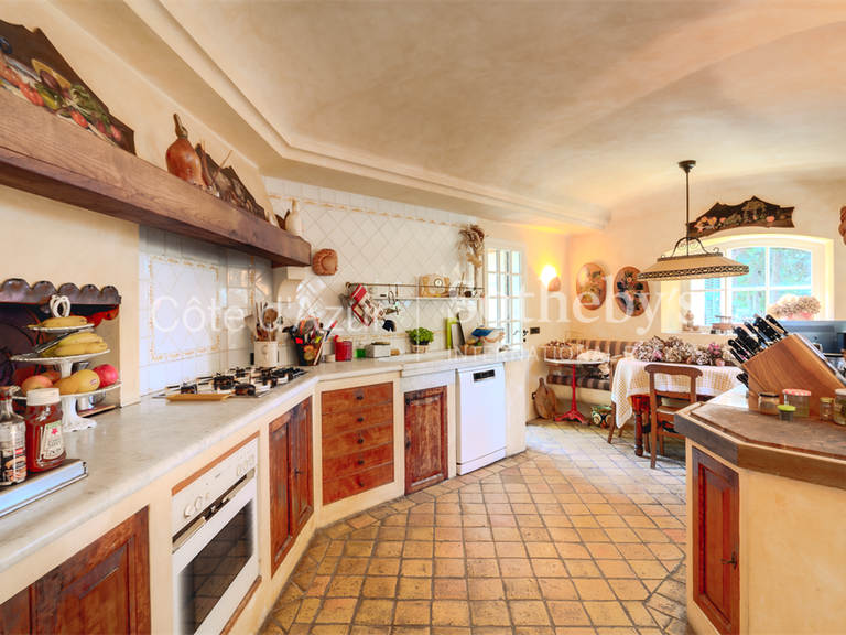 Maison Roquebrune-Cap-Martin - 4 chambres - 266m²