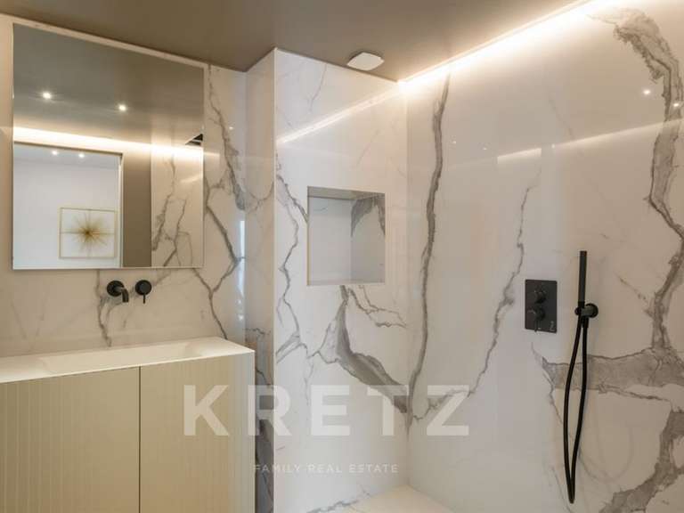 Maison Roquebrune-Cap-Martin - 5 chambres - 300m²