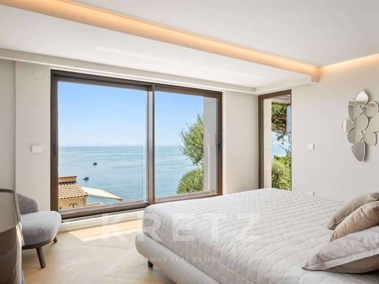 Maison Roquebrune-Cap-Martin - 5 chambres - 300m²