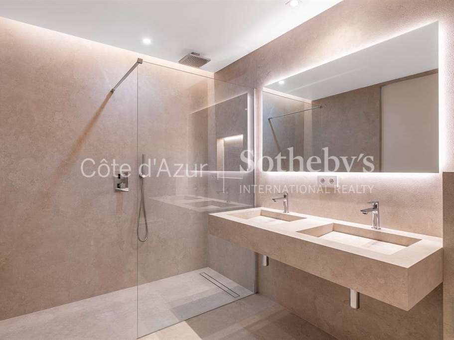 House Roquebrune-Cap-Martin