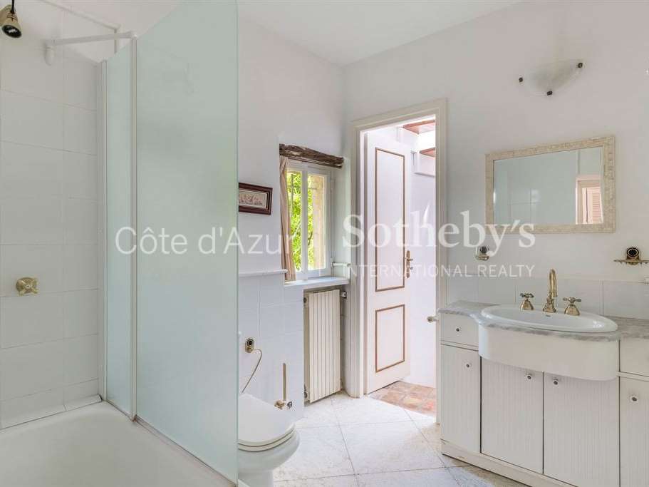 House Roquebrune-Cap-Martin