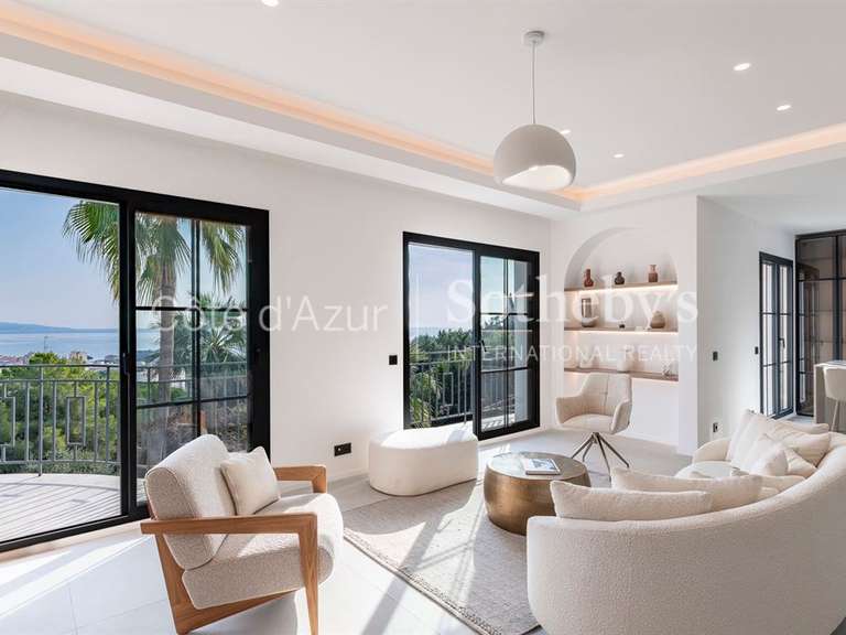 Maison Roquebrune-Cap-Martin - 4 chambres - 238m²