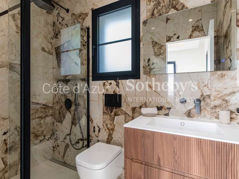 Maison Roquebrune-Cap-Martin - 4 chambres - 238m²