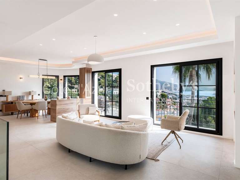 Maison Roquebrune-Cap-Martin - 4 chambres - 238m²