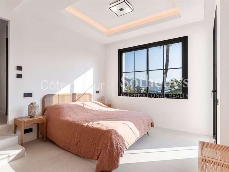 Maison Roquebrune-Cap-Martin - 4 chambres - 238m²