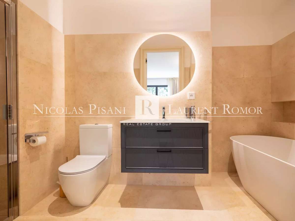 House Roquebrune-Cap-Martin