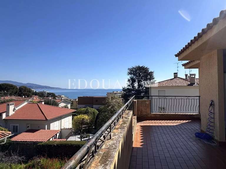 House Roquebrune-Cap-Martin - 7 bedrooms - 231m²