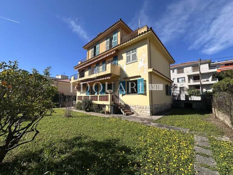 House Roquebrune-Cap-Martin - 7 bedrooms - 231m²